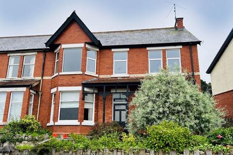 3 bedroom apartment for sale, Kings Road, Old Colwyn