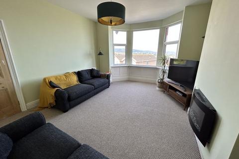 3 bedroom apartment for sale, Kings Road, Old Colwyn