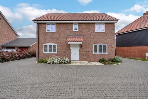 4 bedroom detached house for sale, Woodburn Drive, Bury St Edmunds