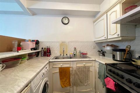 1 bedroom apartment to rent, Violet Close, Wallington, SM6