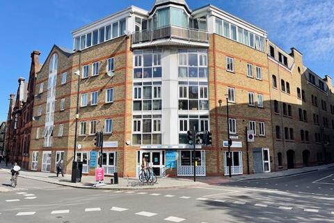 3 bedroom apartment to rent, Shad Thames, SE1