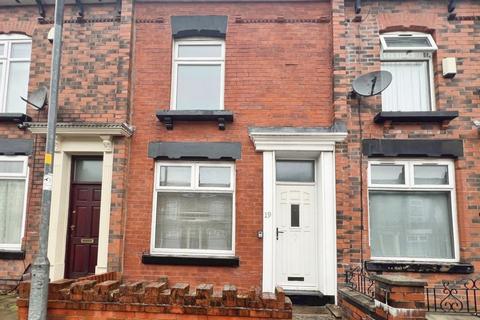 2 bedroom terraced house to rent, Beatrice Road, Heaton, Bolton