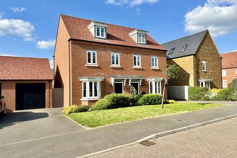 3 bedroom semi-detached house for sale, The Robins, Adderbury