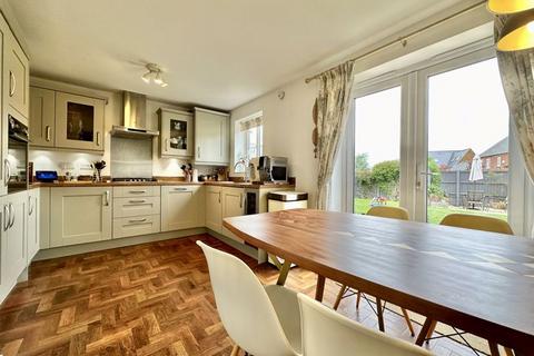 3 bedroom semi-detached house for sale, The Robins, Adderbury