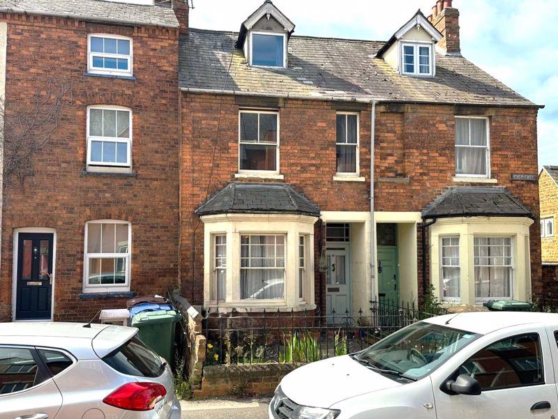 Causeway, Banbury 2 bed terraced house for sale £275,000