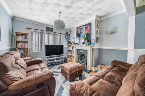 3 bedroom terraced house for sale, Redcliffe Street, Swindon, Wiltshire