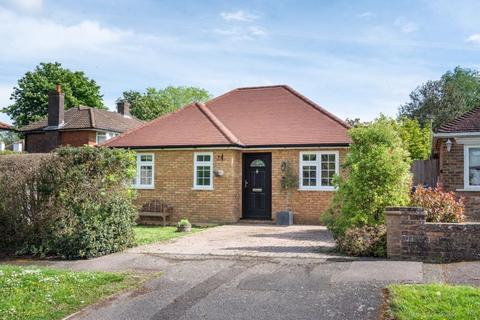 2 bedroom detached bungalow for sale, Borrowdale Drive, South Croydon