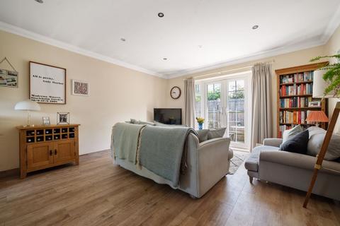 2 bedroom detached bungalow for sale, Borrowdale Drive, South Croydon