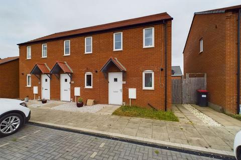 2 bedroom end of terrace house for sale, Barn Fold, Telford TF4