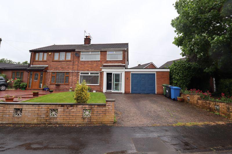 Launceston Drive Penketh Wa5 3 Bed Semi Detached House For Sale £