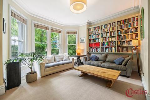 2 bedroom apartment for sale, Crescent Road, N8