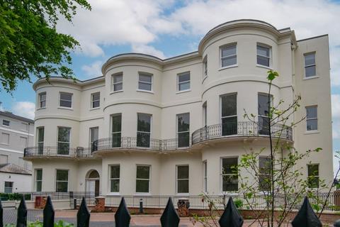 3 bedroom apartment for sale, 39-41 London Road, Cheltenham GL52