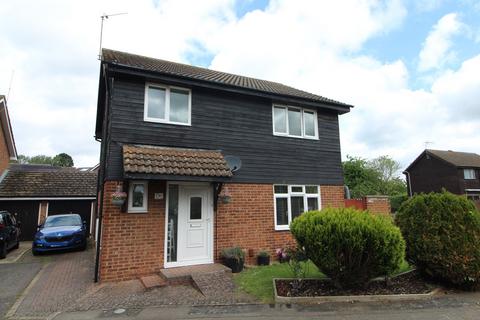 4 bedroom detached house for sale, Milton Drive, Newport Pagnell