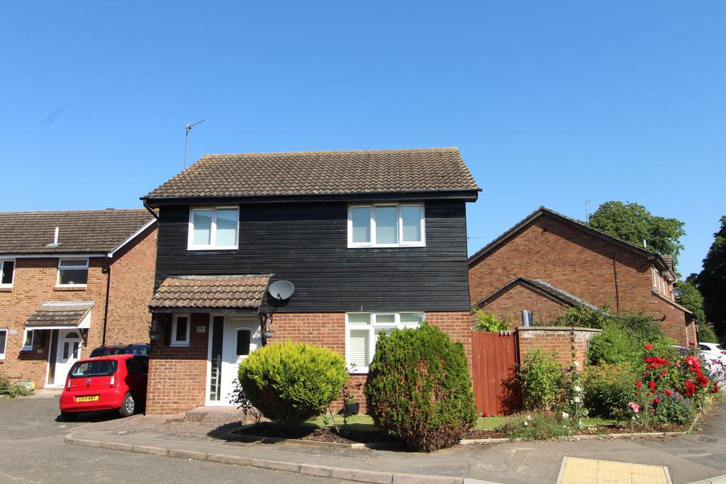 Milton Drive, Newport Pagnell 4 bed detached house for sale £425,000