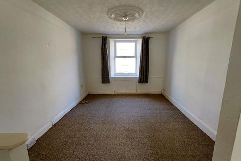 3 bedroom terraced house to rent, Tolcarne Street, Camborne, TR14 8JH