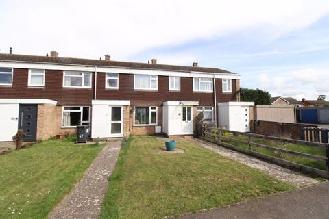 3 bedroom terraced house to rent, Pyms Close, Bedford MK44