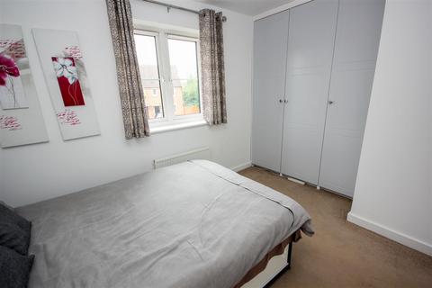 3 Alnwick Close, Rushden, NN10 0TB