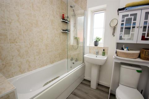 3 Alnwick Close, Rushden, NN10 0TB