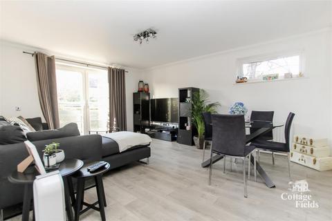 2 bedroom flat for sale, Green Lanes, Winchmore Hill, N21 - Stunning Ground Floor Apartment with Underground Parking