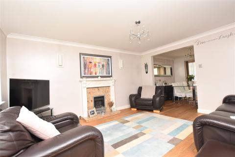 3 bedroom detached house for sale, Castlefields, Rothwell, Leeds