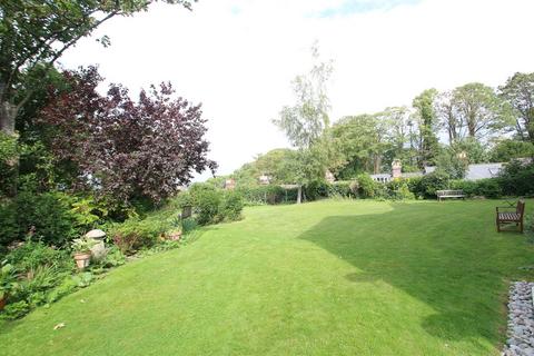 2 bedroom flat for sale, Methuen Drive, Salisbury