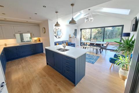 5 The Oval, Doncaster, DN4 5LJ