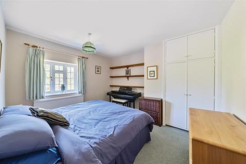 2 bedroom end of terrace house for sale, Dauntsey Court, West Lavington
