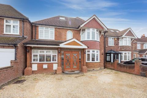 5 bedroom detached house for sale, Buckland Avenue, Slough SL3