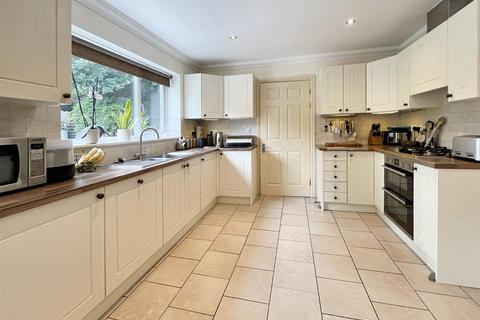 6 bedroom detached house for sale, Maesglas Grove, Newport