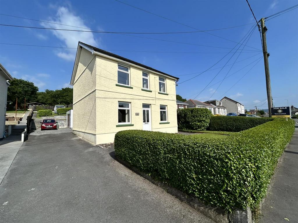 Drefach, Llanelli 3 bed detached house for sale £249,995