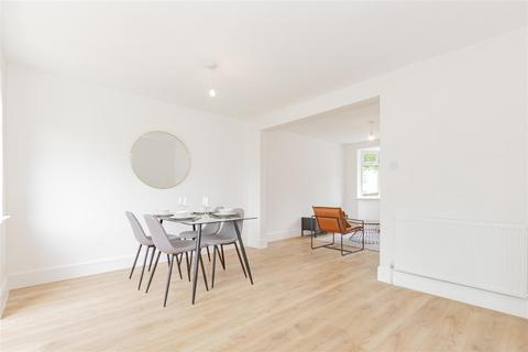 2 Chapel Hill, Crayford, Dartford, DA1 4BY