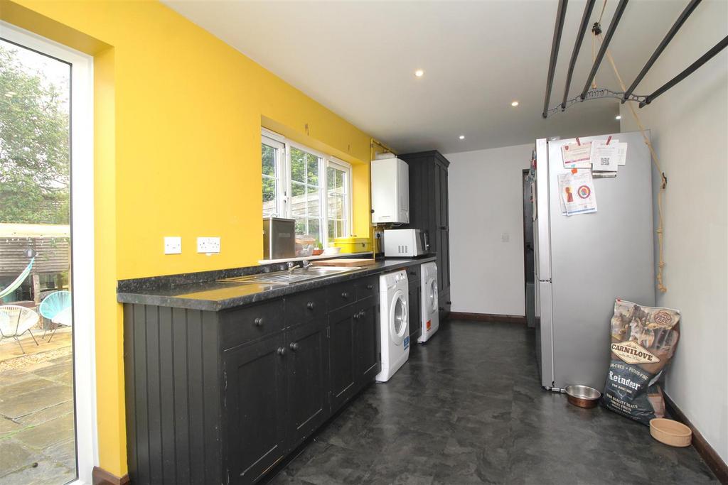 Utility room .JPG