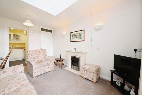 1 bedroom retirement property for sale, Headley Road East, Reading RG5
