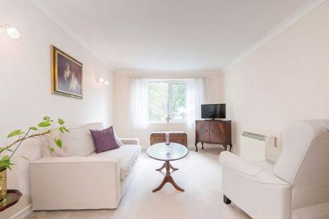 1 bedroom flat for sale, Mersham Gardens, Southampton SO18