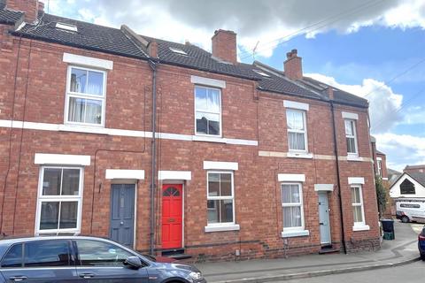 3 bedroom terraced house for sale, Albert Street, Warwick