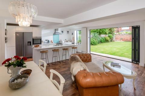 4 bedroom link detached house for sale, Tennyson Road, Stratford-upon-Avon