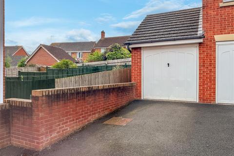 3 bedroom house for sale, Torres Close, Chase Meadow, Warwick