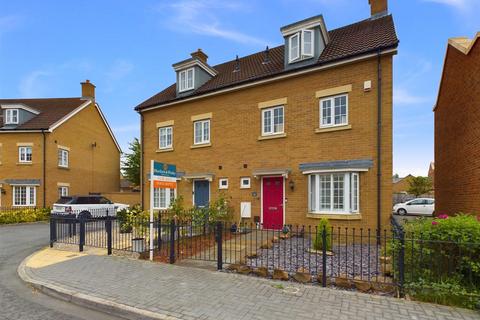 4 bedroom semi-detached house for sale, Chestnut Road, Brockworth, Gloucester