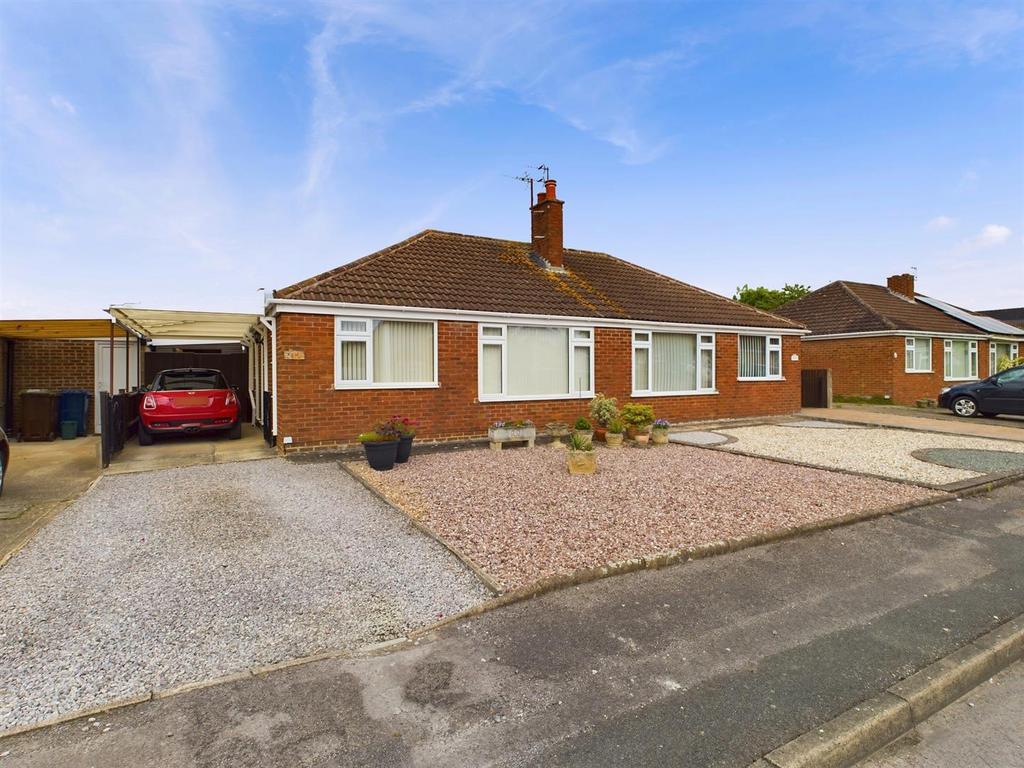 Sherwood Green, Longford, Gloucester 2 bed semidetached bungalow for