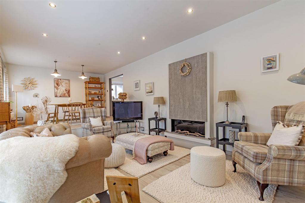 Reception Room-6.jpg