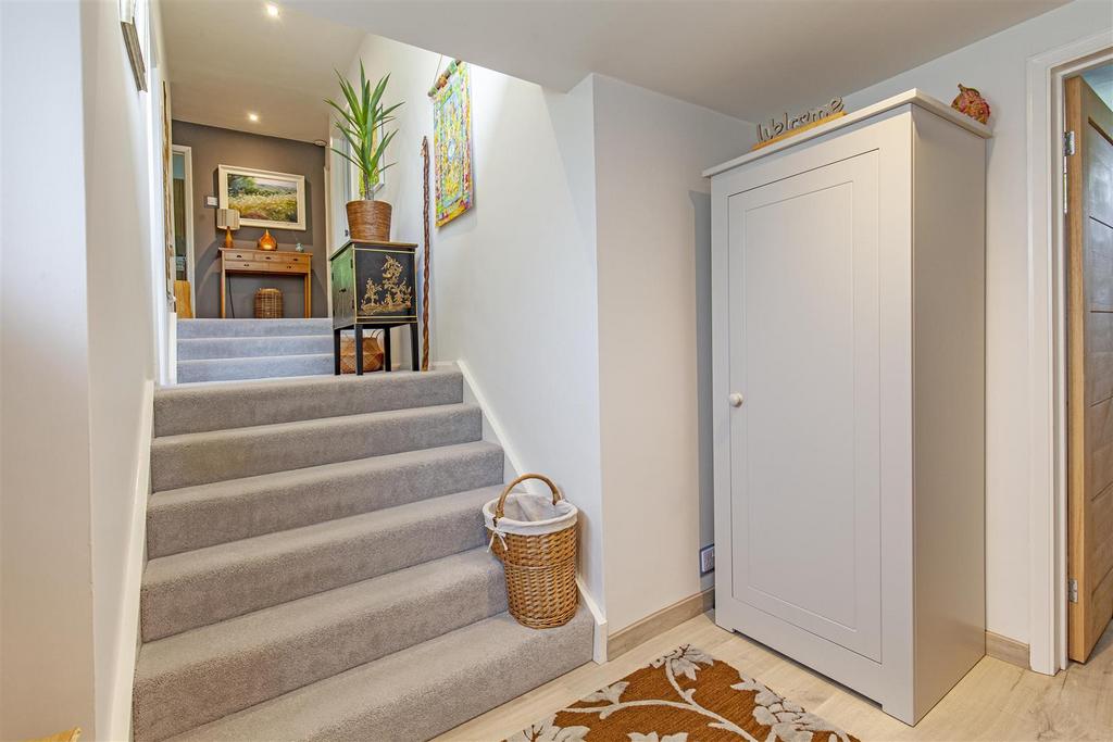 Entrance Hall-1.jpg