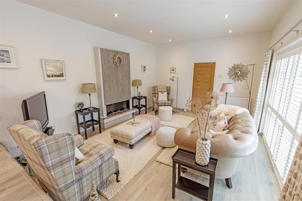 Reception Room-4.jpg