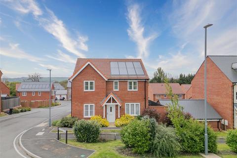 4 bedroom house for sale, Alexander Road, Keynsham, Bristol