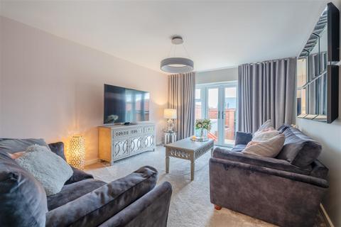 12 Alexander Road, Keynsham, Bristol, BS31 2TB