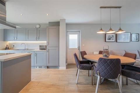 12 Alexander Road, Keynsham, Bristol, BS31 2TB