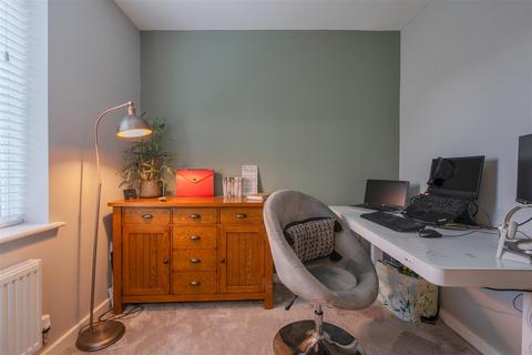12 Alexander Road, Keynsham, Bristol, BS31 2TB