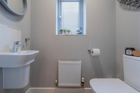 12 Alexander Road, Keynsham, Bristol, BS31 2TB
