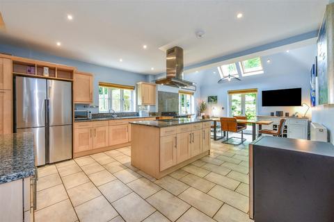 5 bedroom country house for sale, Saddlers Mews, Fyfield