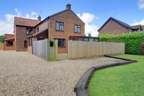 2 bedroom semi-detached house to rent, The Street, Felthorpe