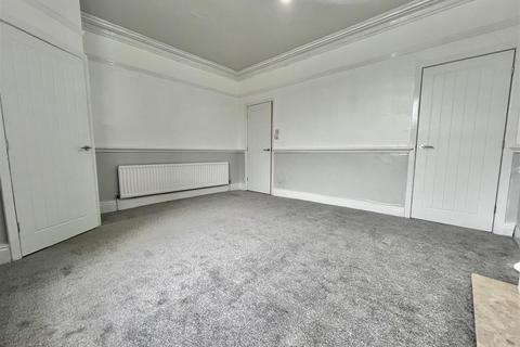 1 bedroom end of terrace house for sale, Chapel Lane, Bradford BD13